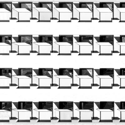 Zonneschermmen Gedraaid. Zw